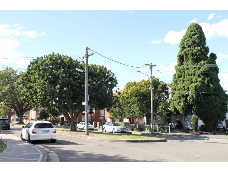 2/150 Edwin Street North, Croydon NSW 2132