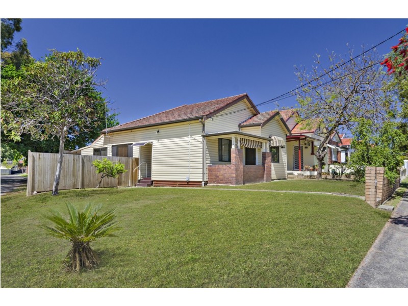 30 Balmoral Avenue, Croydon Park NSW 2133