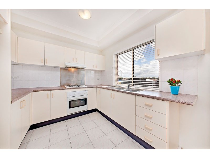 10/2 Philip Street, Strathfield NSW 2135