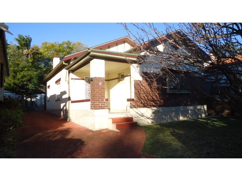 10 Farleigh Street, Ashfield NSW 2131