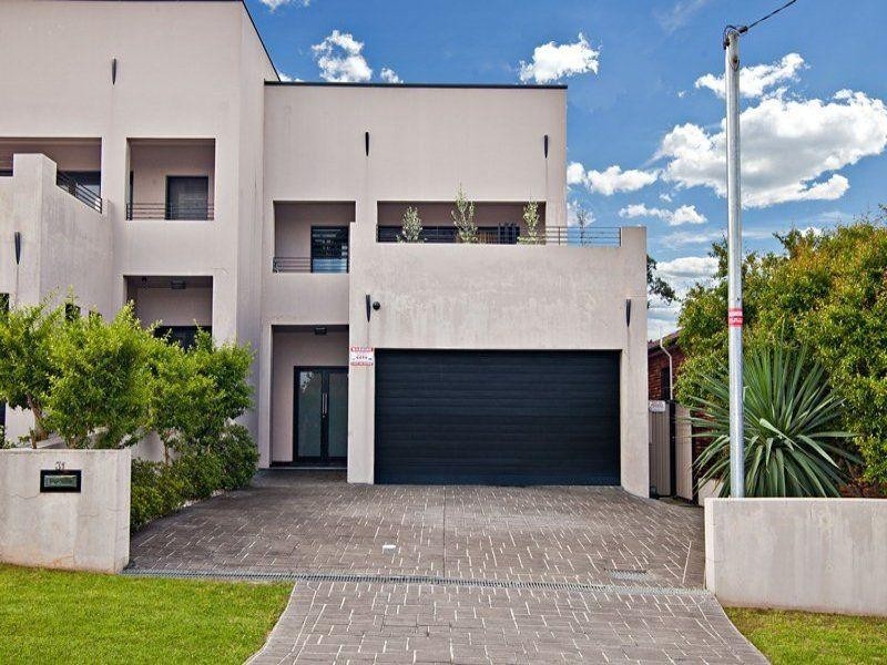 31 Bouvardia Street, Punchbowl NSW 2196