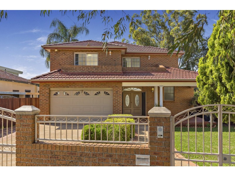 2 Eden Avenue, Croydon Park NSW 2133