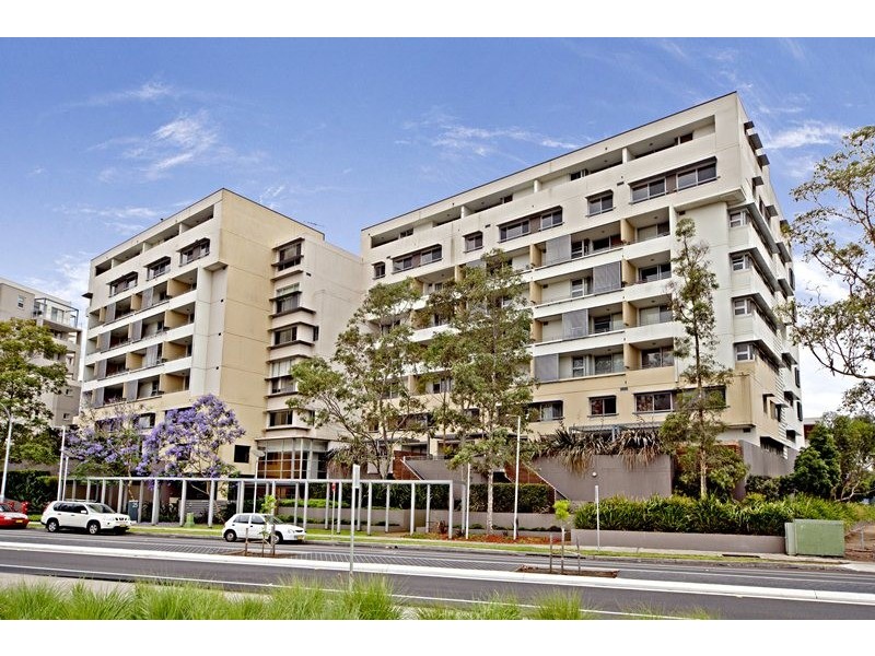 440/25 Bennelong Parkway, Wentworth Point NSW 2127