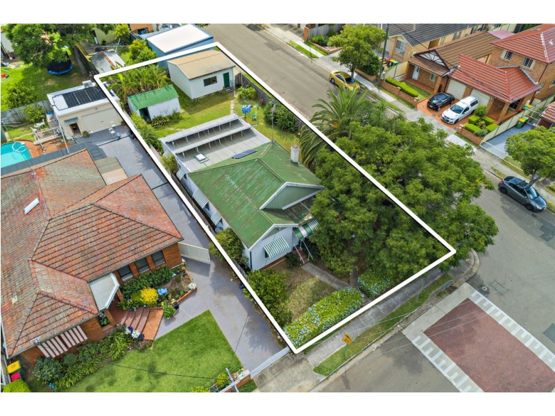 1 The Causeway, Strathfield South NSW 2136