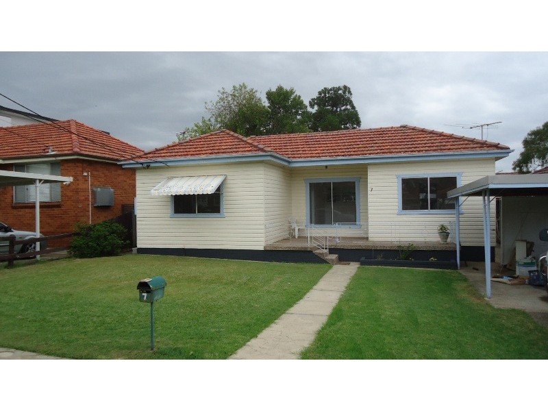 7 Michael Avenue, Belfield NSW 2191