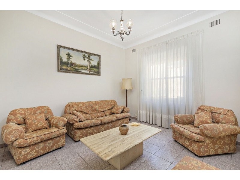 105 Coronation Parade, Strathfield South NSW 2136