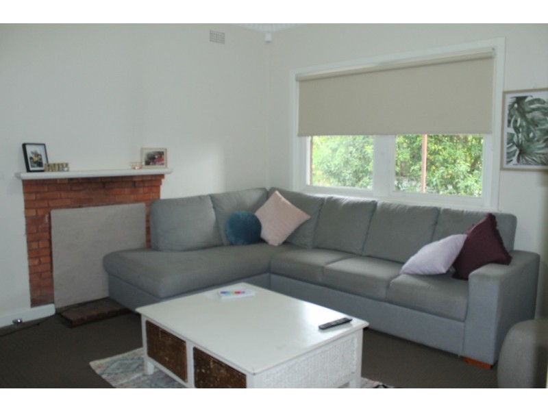 98 Benaroon Road, Belmore NSW 2192