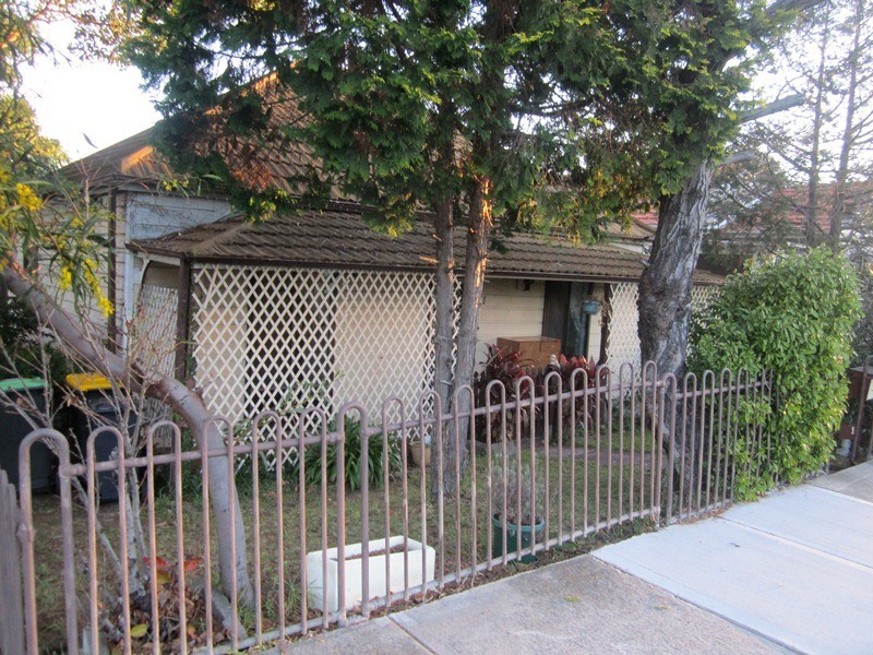 1 Violet Street, Croydon Park NSW 2133