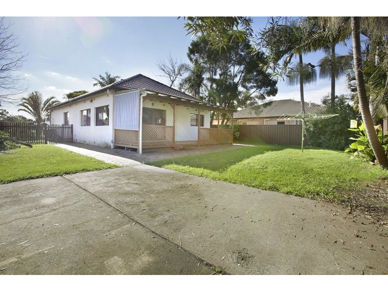 1 Weil Avenue, Croydon Park NSW 2133