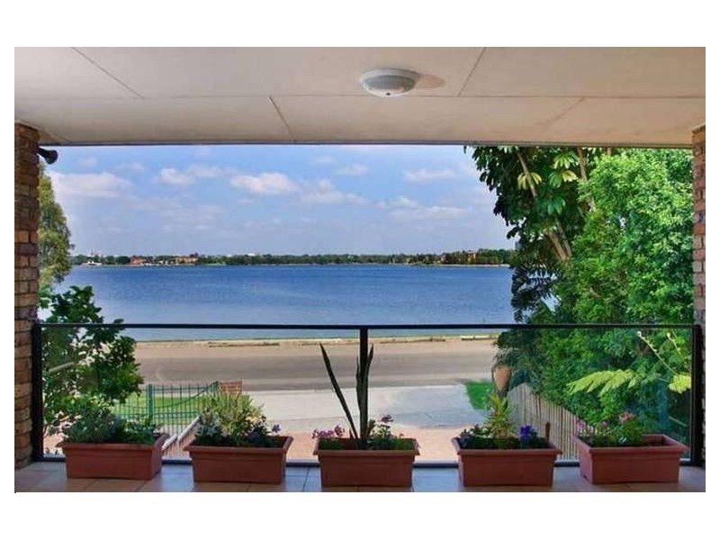 42 Wymston Parade, Wareemba NSW 2046