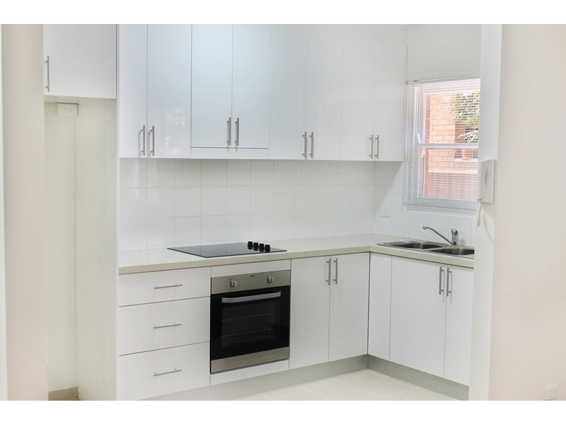 1/9 Hampton Street, Croydon Park NSW 2133