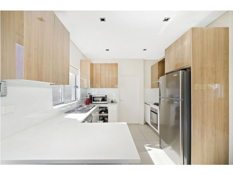 1/127 Old Kent Road, Greenacre NSW 2190