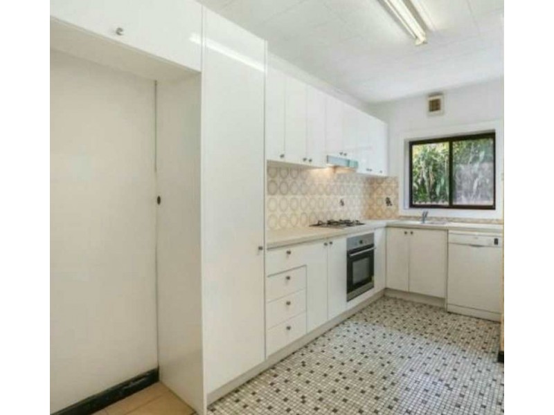 14 A’Beckett Avenue, Ashfield NSW 2131