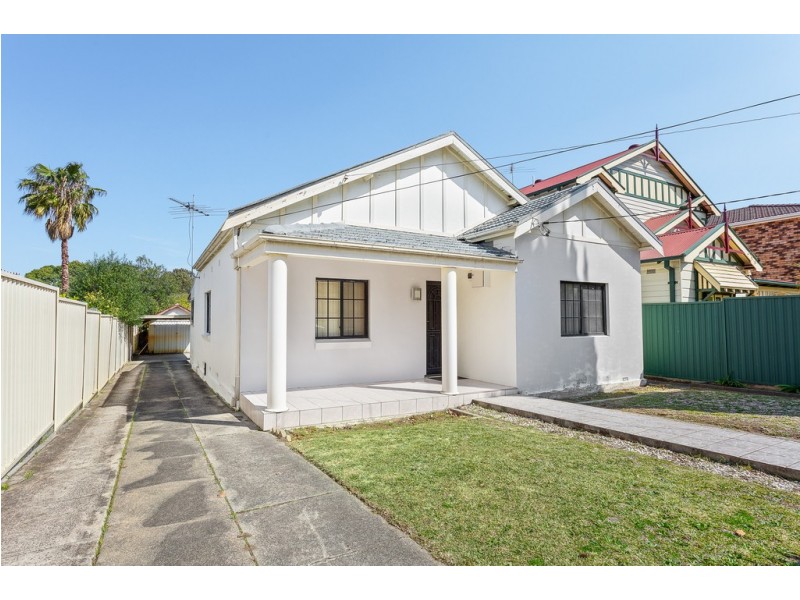 2 Clement Street, Strathfield South NSW 2136