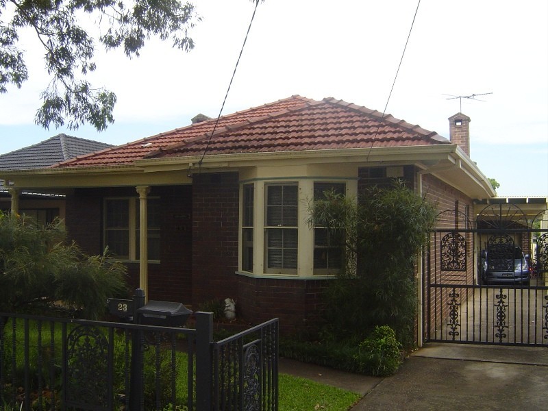 23 Lyon Avenue, Punchbowl NSW 2196