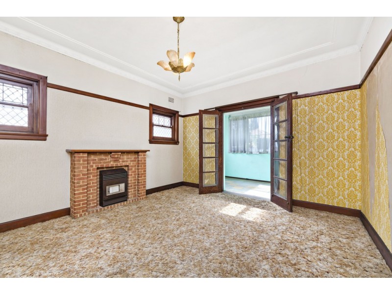 19 Holmwood Avenue, Strathfield South NSW 2136