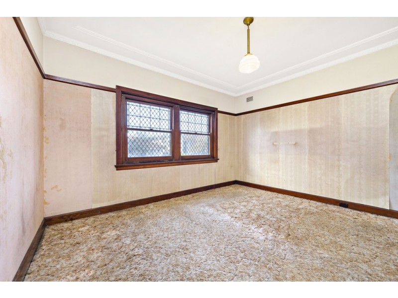 19 Holmwood Avenue, Strathfield South NSW 2136