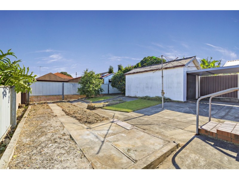 19 Holmwood Avenue, Strathfield South NSW 2136