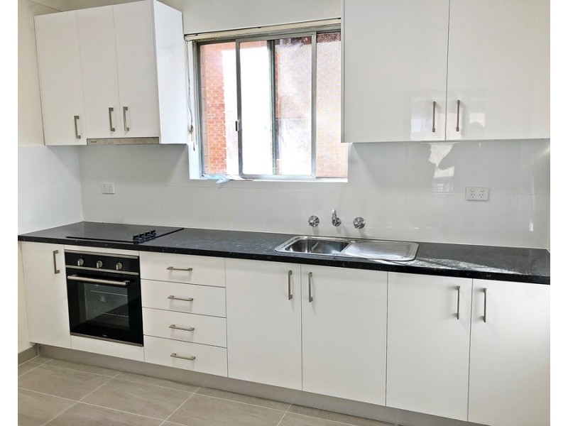 8/13 Doodson Avenue, Lidcombe NSW 2141