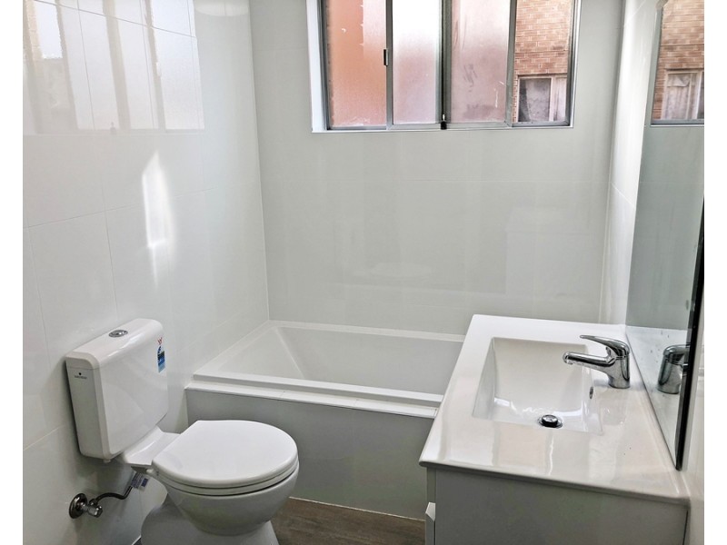 8/13 Doodson Avenue, Lidcombe NSW 2141