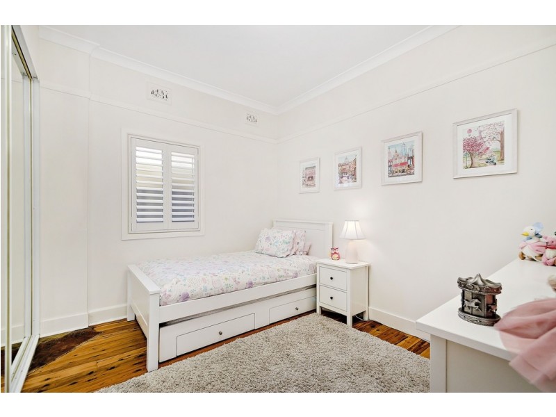 2 Broughton Street, Ashfield NSW 2131
