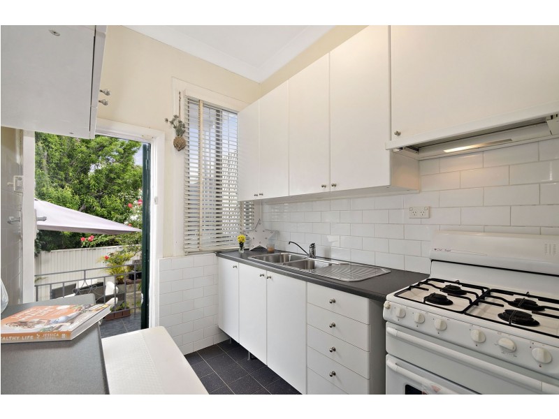 2/42 Wentworth Street, Croydon Park NSW 2133