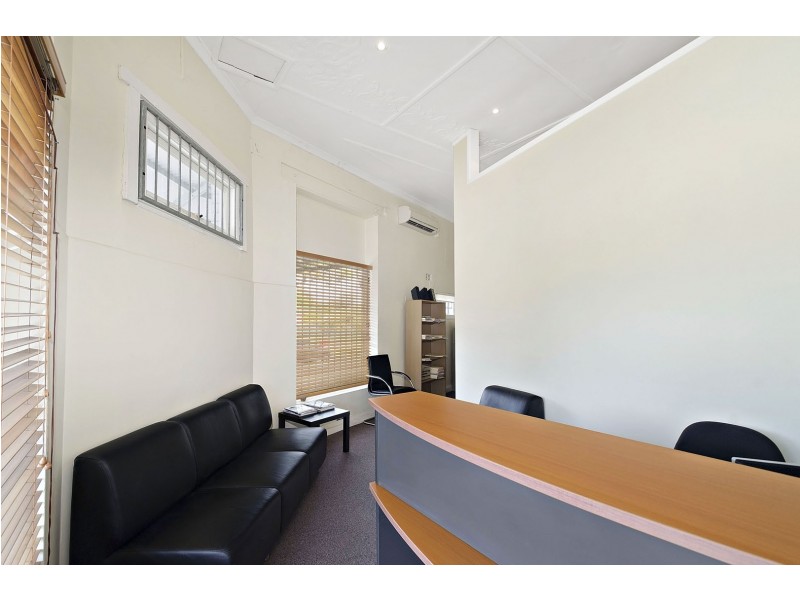2/42 Wentworth Street, Croydon Park NSW 2133