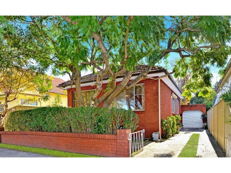 216 Brighton Avenue, Campsie NSW 2194