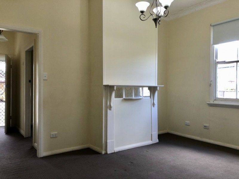 11 Kingsbury Street, Croydon Park NSW 2133