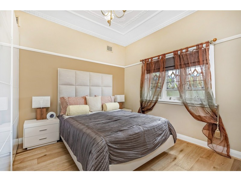 2 Birriwa Avenue, Belfield NSW 2191