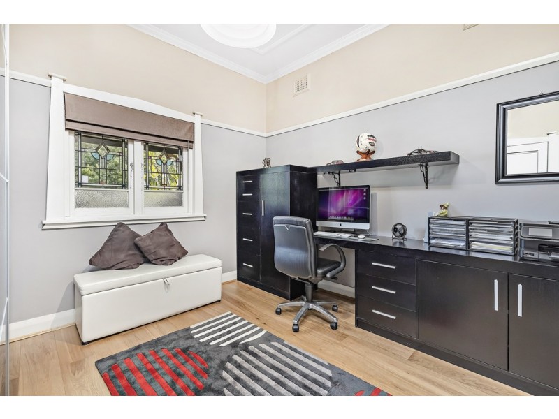 2 Birriwa Avenue, Belfield NSW 2191