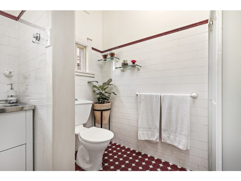 2 Birriwa Avenue, Belfield NSW 2191