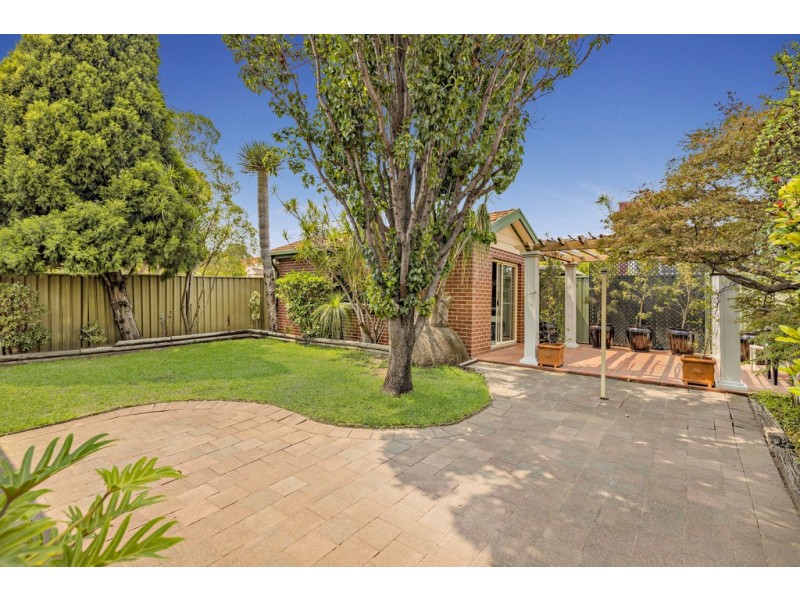 2 Birriwa Avenue, Belfield NSW 2191