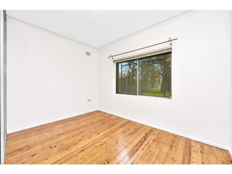 2/12 Nicoll Street, Roselands NSW 2196