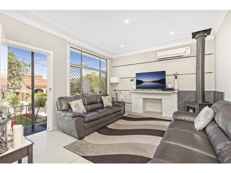 1 Excelsior Avenue, Belfield NSW 2191