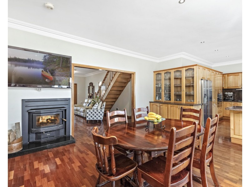 14 Hillcrest Avenue, Greenacre NSW 2190