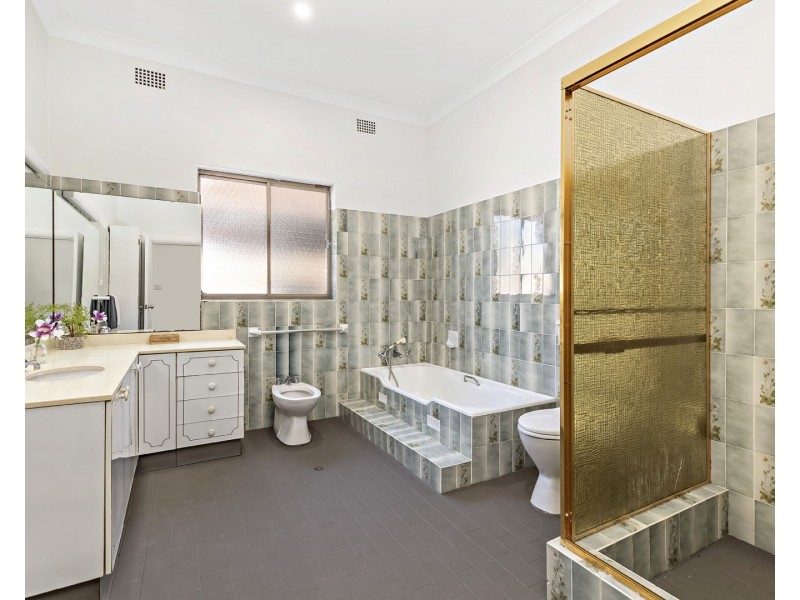 194 Holden Street, Ashfield NSW 2131