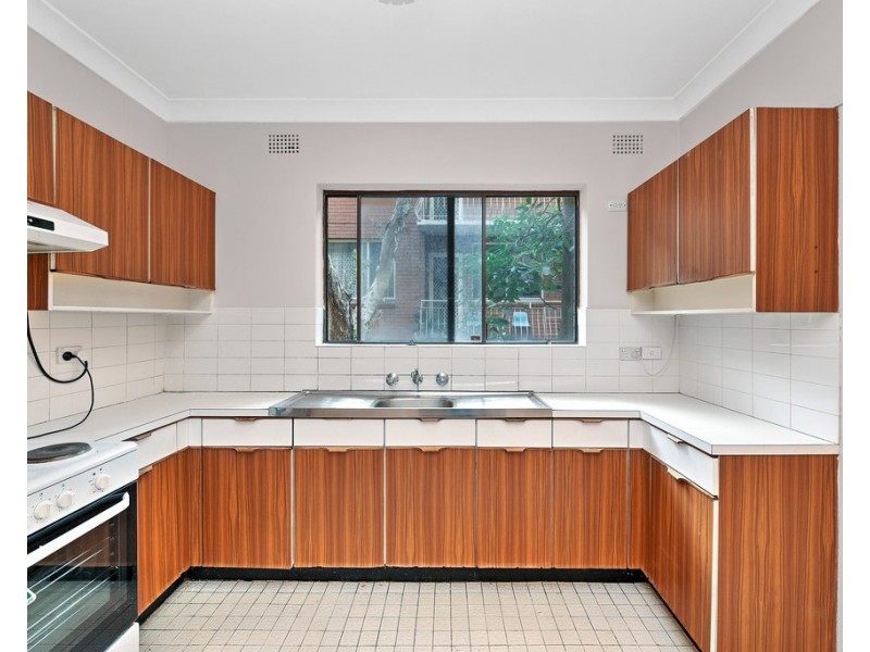 2/28 Cecil Street, Ashfield NSW 2131