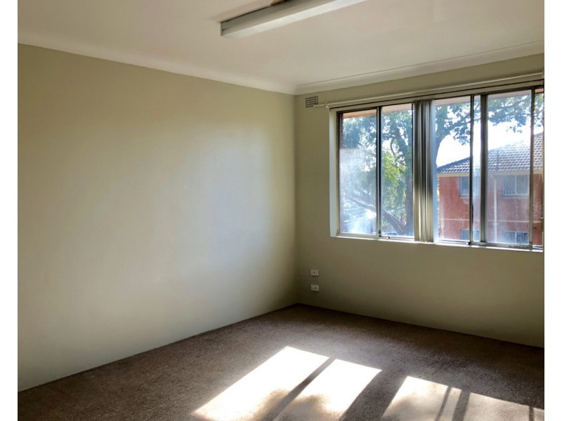 4/39 Hillard Street, Lakemba NSW 2195