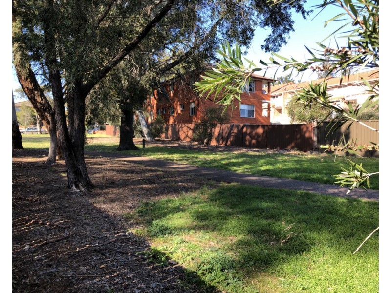 4/39 Hillard Street, Lakemba NSW 2195