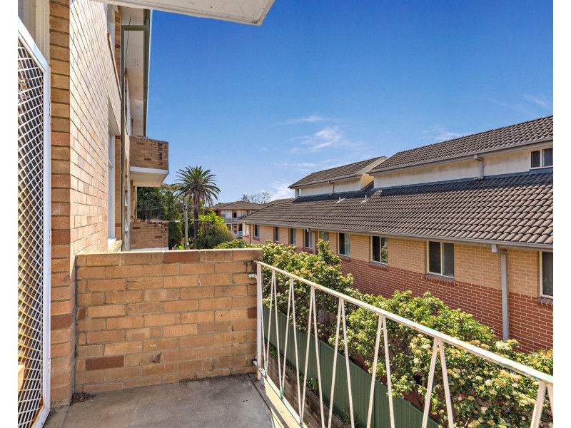 9/33 Alt Street, Ashfield NSW 2131