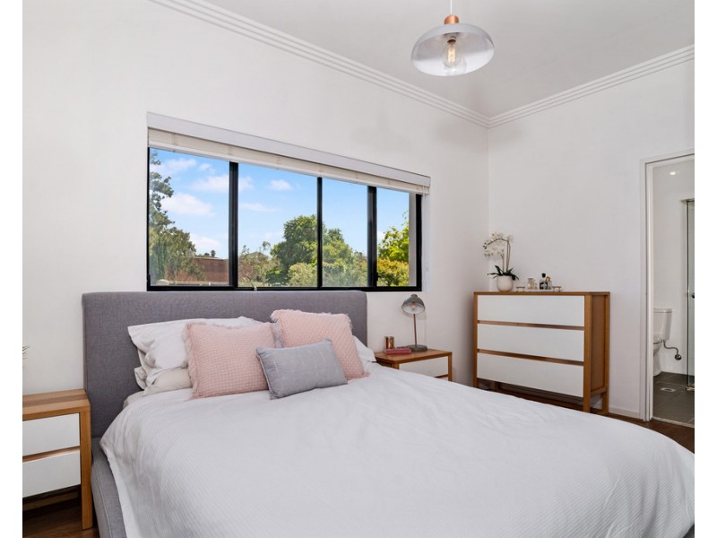4/8 Hampton Street, Croydon Park NSW 2133