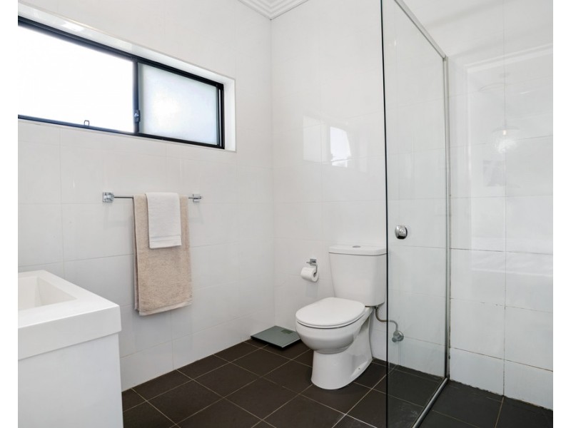 4/8 Hampton Street, Croydon Park NSW 2133