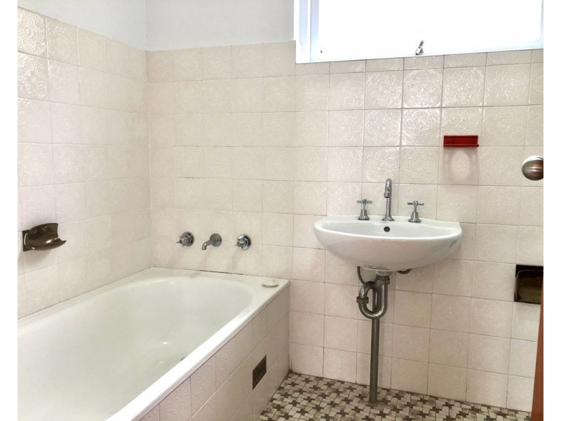 1/29 Hampton Street, Croydon Park NSW 2133