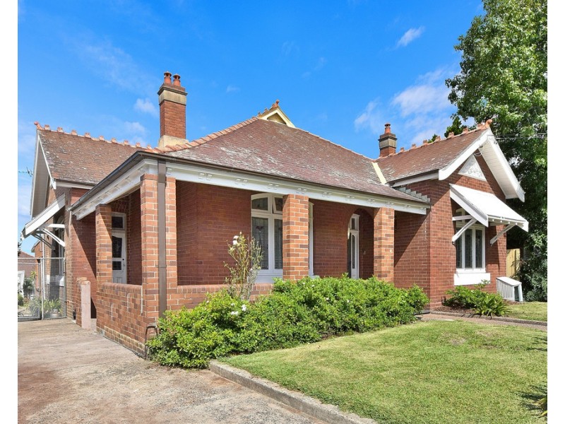 8 Malvern Avenue, Croydon NSW 2132