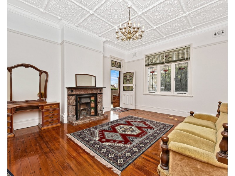 8 Malvern Avenue, Croydon NSW 2132