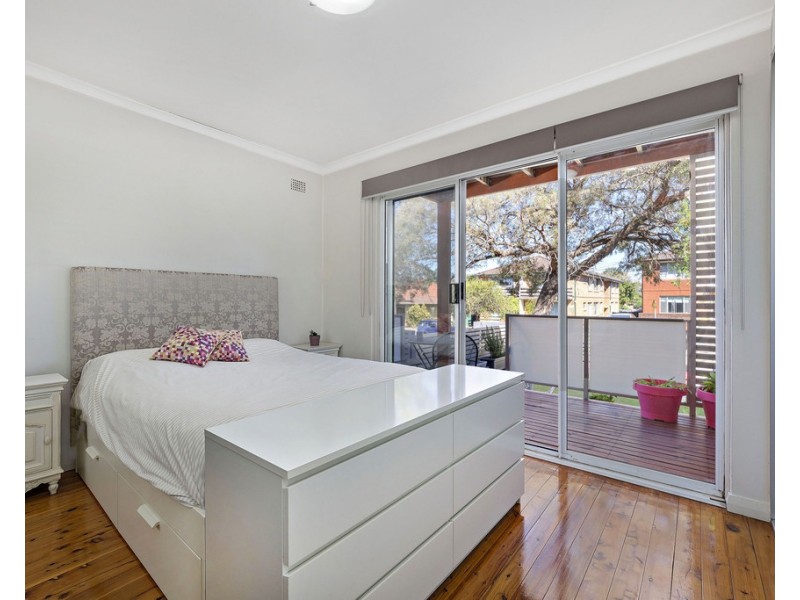 2/6 Dunmore Street, Croydon Park NSW 2133