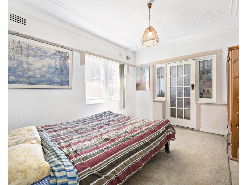 2/8 Grainger Avenue, Ashfield NSW 2131