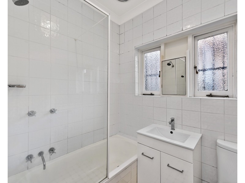 2/91 Charlotte Street, Ashfield NSW 2131