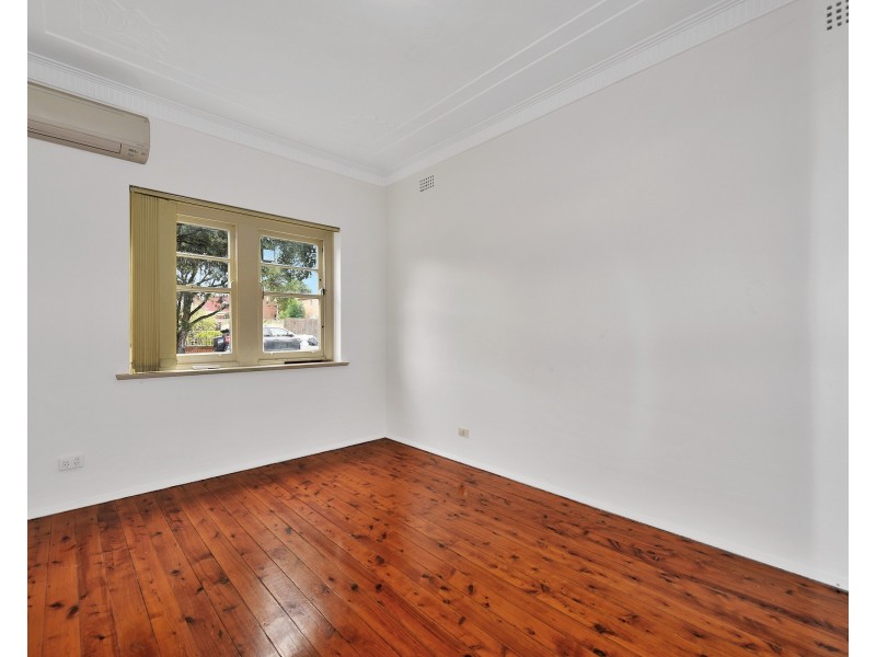 8B Gladstone Street, Burwood NSW 2134